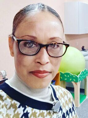 Meet your Posher, Ayida